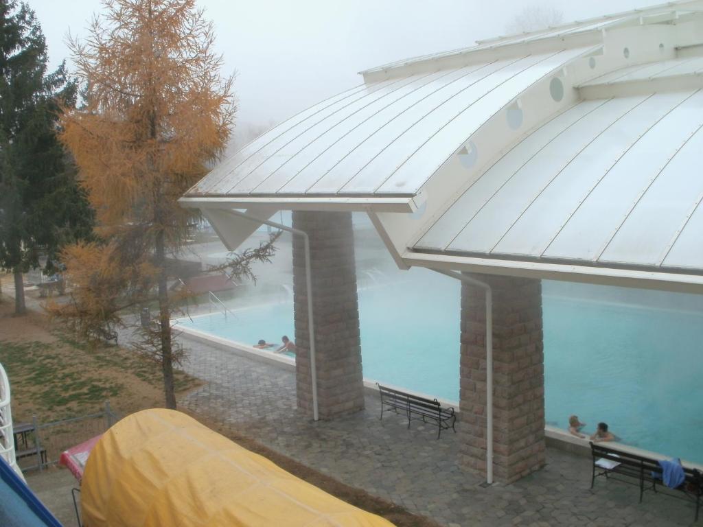 Strand Hotel Bogács エクステリア 写真